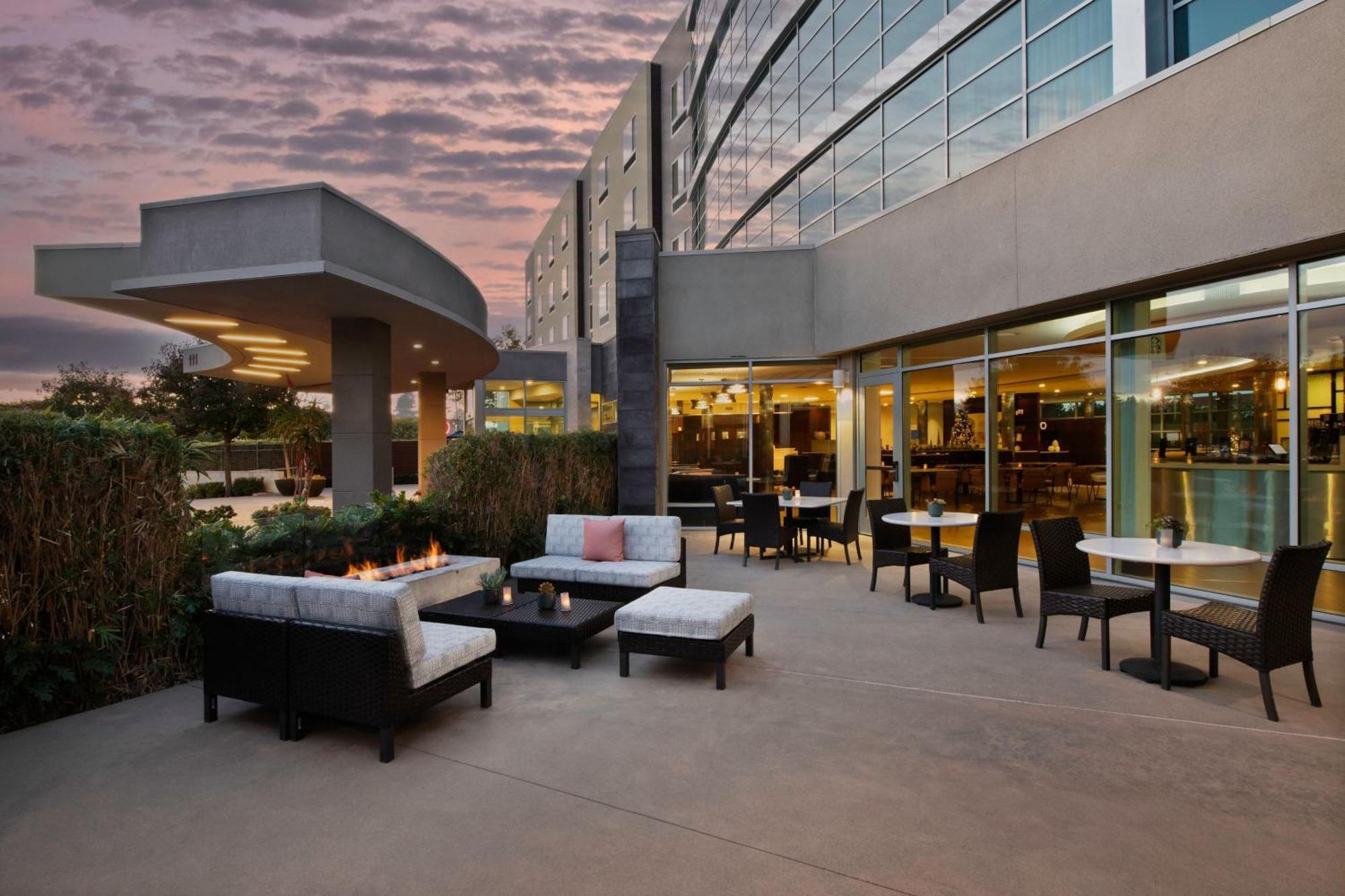 Courtyard By Marriott San Jose North/ Silicon Valley São José Exterior foto